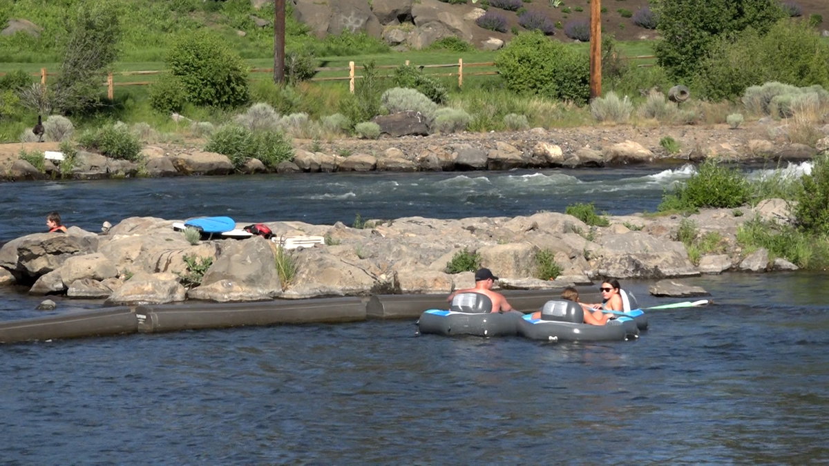 Oregonians fight new permit requirements for paddleboards and kayaks