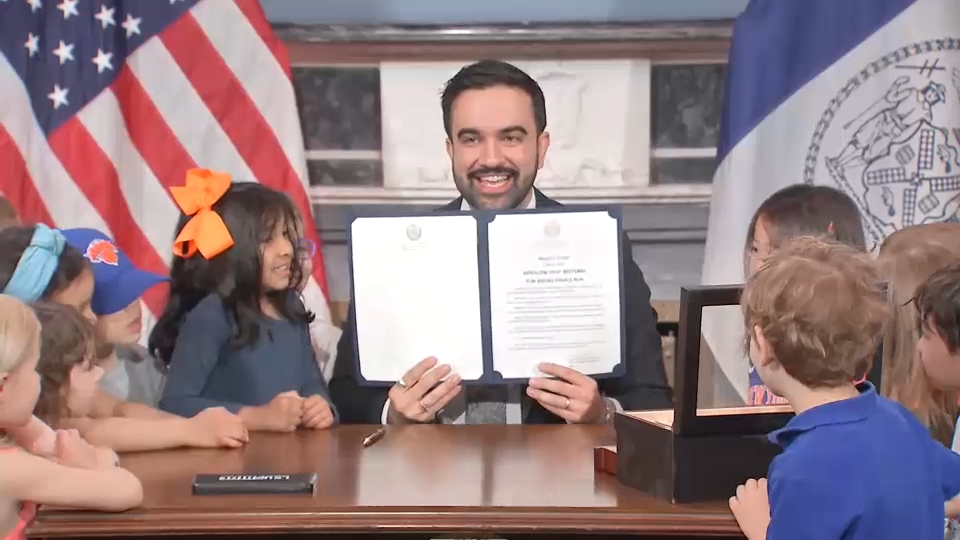 Mayor Zohran Mamdani is making sure that New York City schools students can stay up late to watch the Knicks play in the NBA Finals.