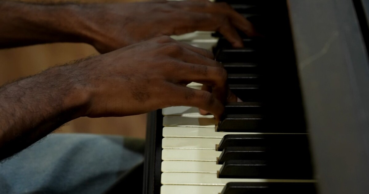 The Voices of Resilience Nashville Homeless Choir hosts a community event this Saturday to raise money for low-income families.