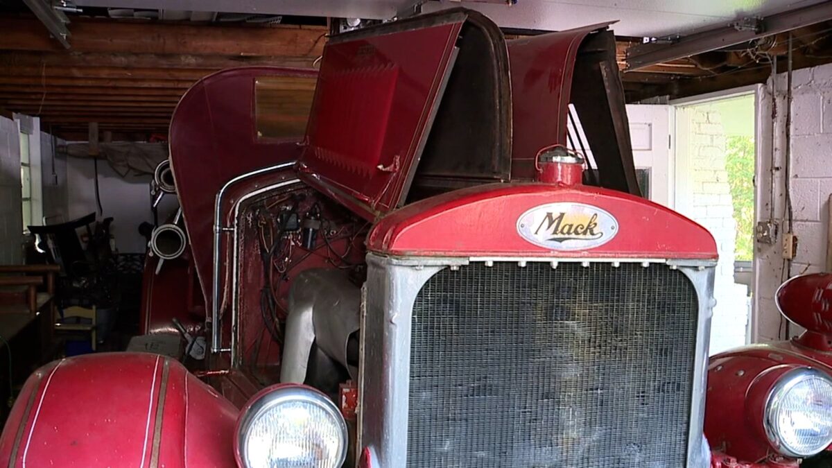 Gary Roberts spent years working to restore a 1929 Mack fire truck before dying of esophageal cancer at 70. Now his children are raising money to finish the job.