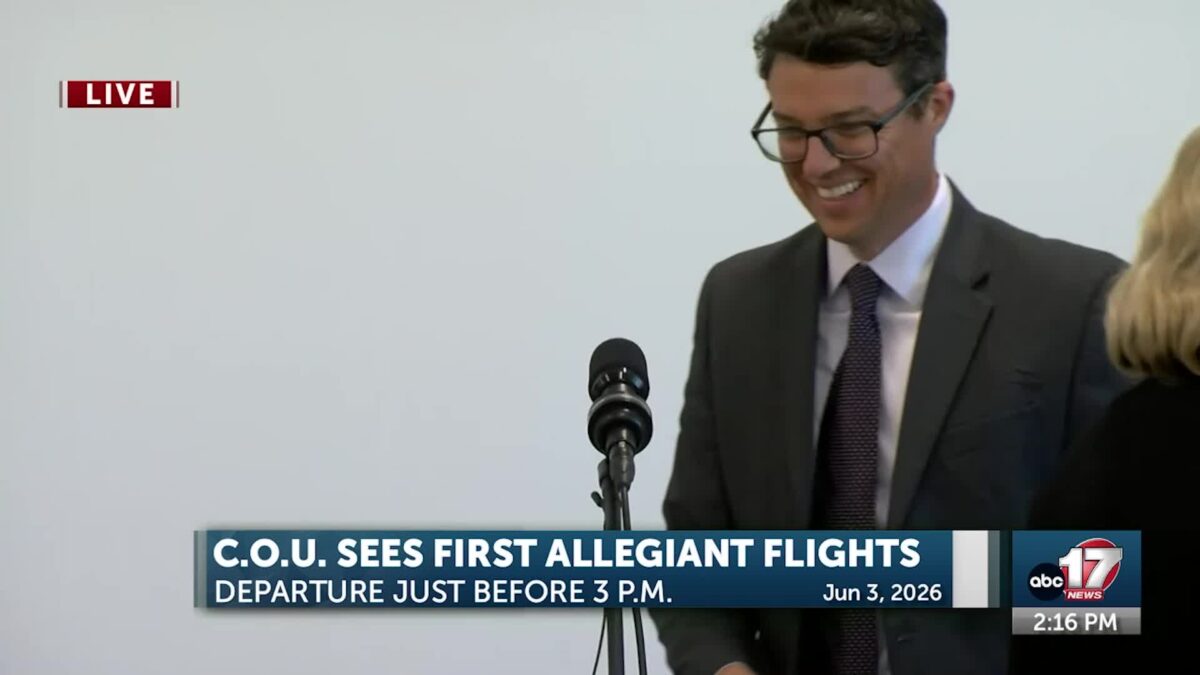 First Allegiant Airlines flight lands at Columbia Regional Airport; afternoon departure set