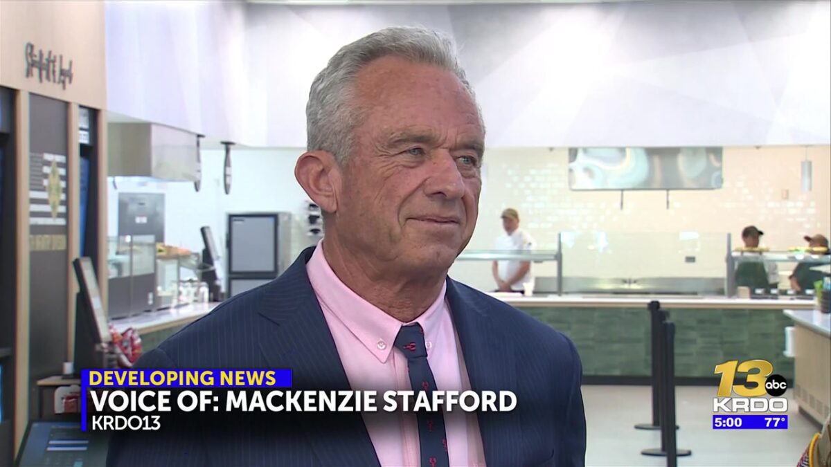 Secretary Robert F. Kennedy Jr. visits Fort Carson’s new Bistro