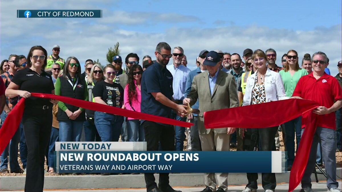 New roundabout in Redmond aims to ease congestion and improve mobility