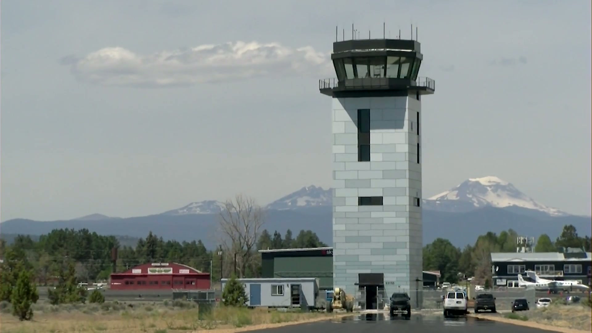 First air traffic control tower at Bend Airport nears start of operations