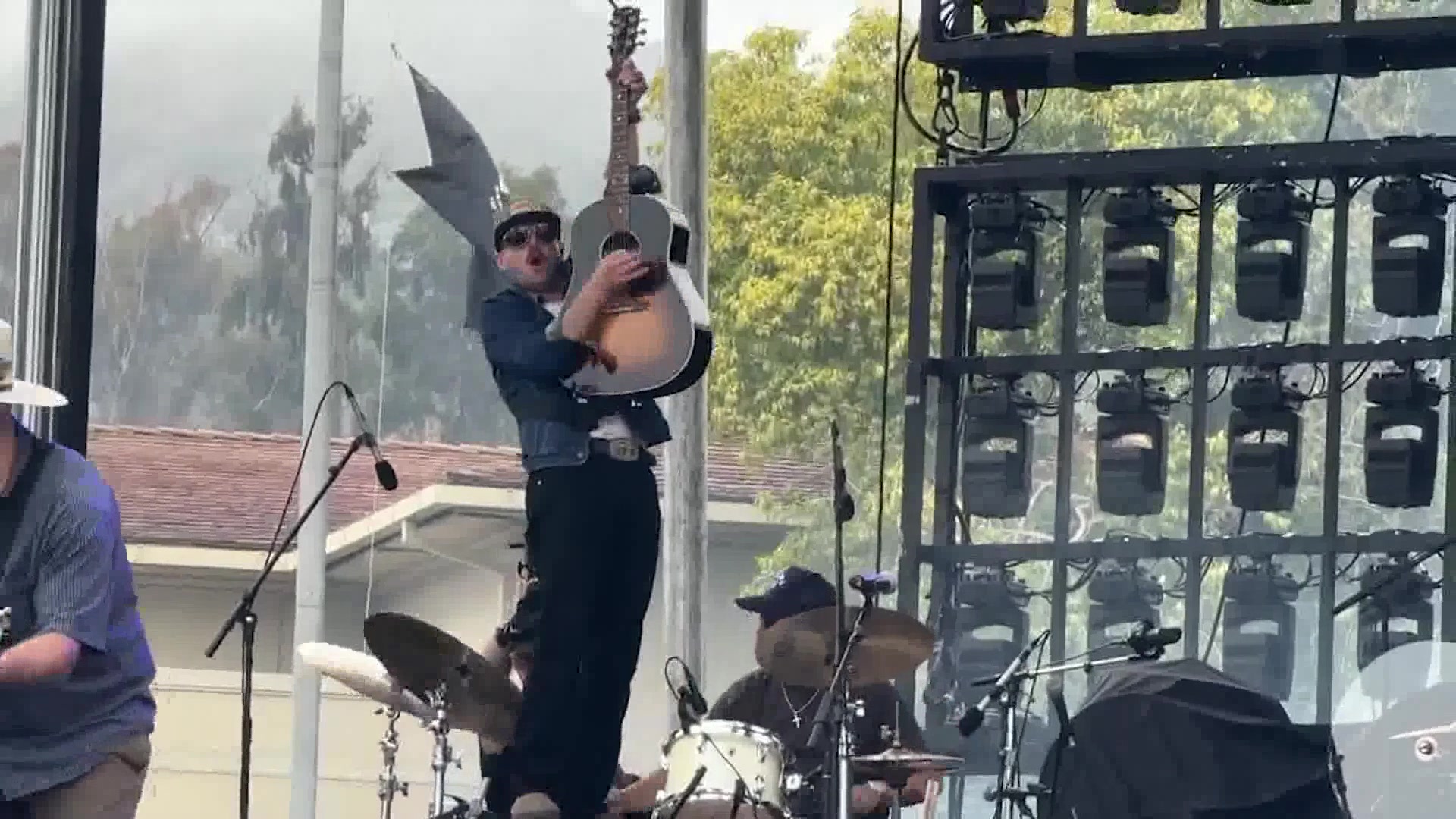 Boots & Brews Fills Plaza Park in Ventura