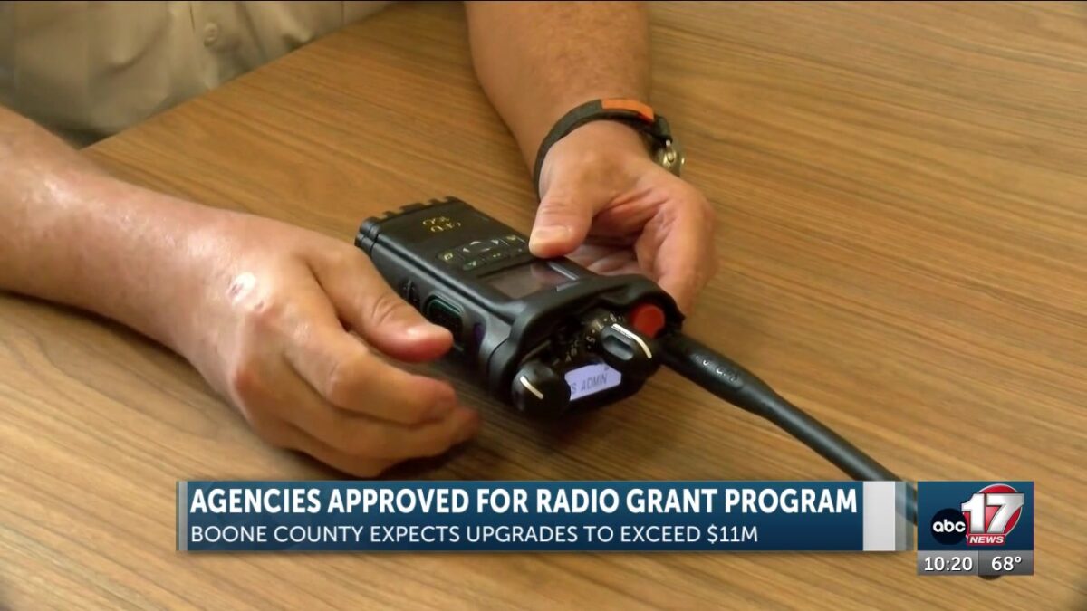 Boone County Joint Communications enters agreements with several local agencies to upgrade radio system