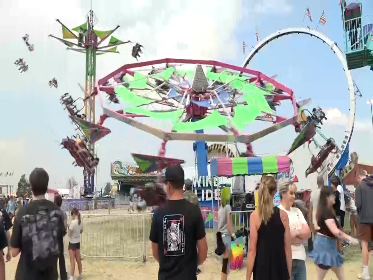 Smoke and wildfires won’t delay county fairs’ opening day