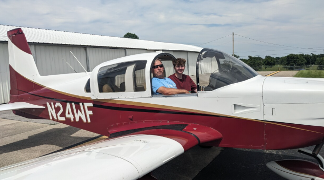 17-year-old Gaige Neely has his driver’s license and his private pilot’s license.