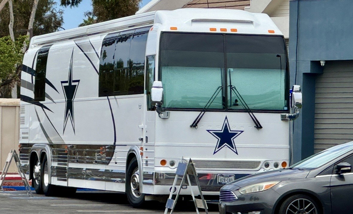 Oxnard Puts Out the Welcome Mat for the Dallas Cowboys