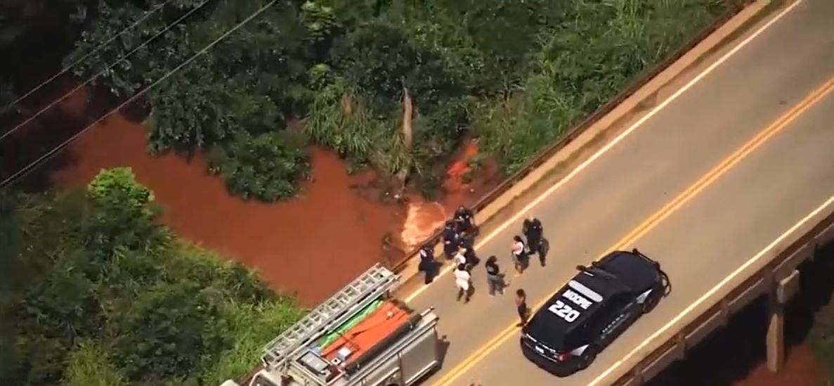 A close call in Moore on Wednesday afternoon sent police and firefighters rushing to a creek to rescue children who found themselves stuck in floodwaters.