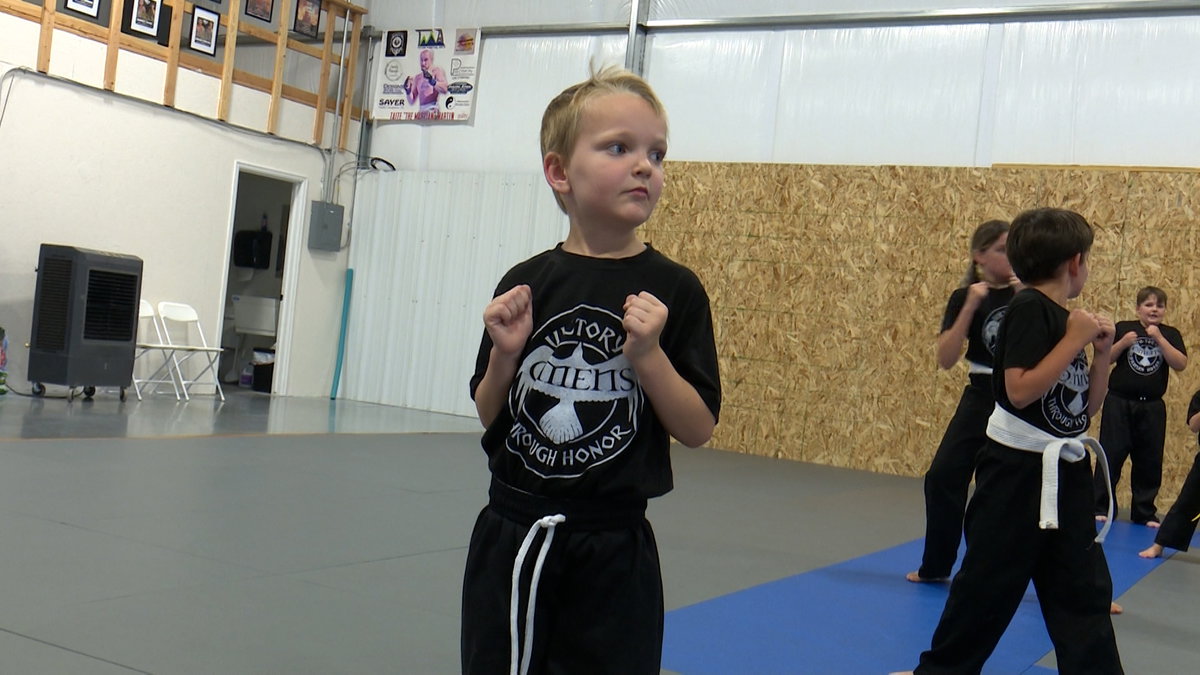 Idaho Falls martial arts gym raises funds for student competition travel