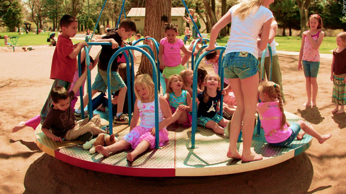 Local doctor warns of playground risks as desert temperatures climb