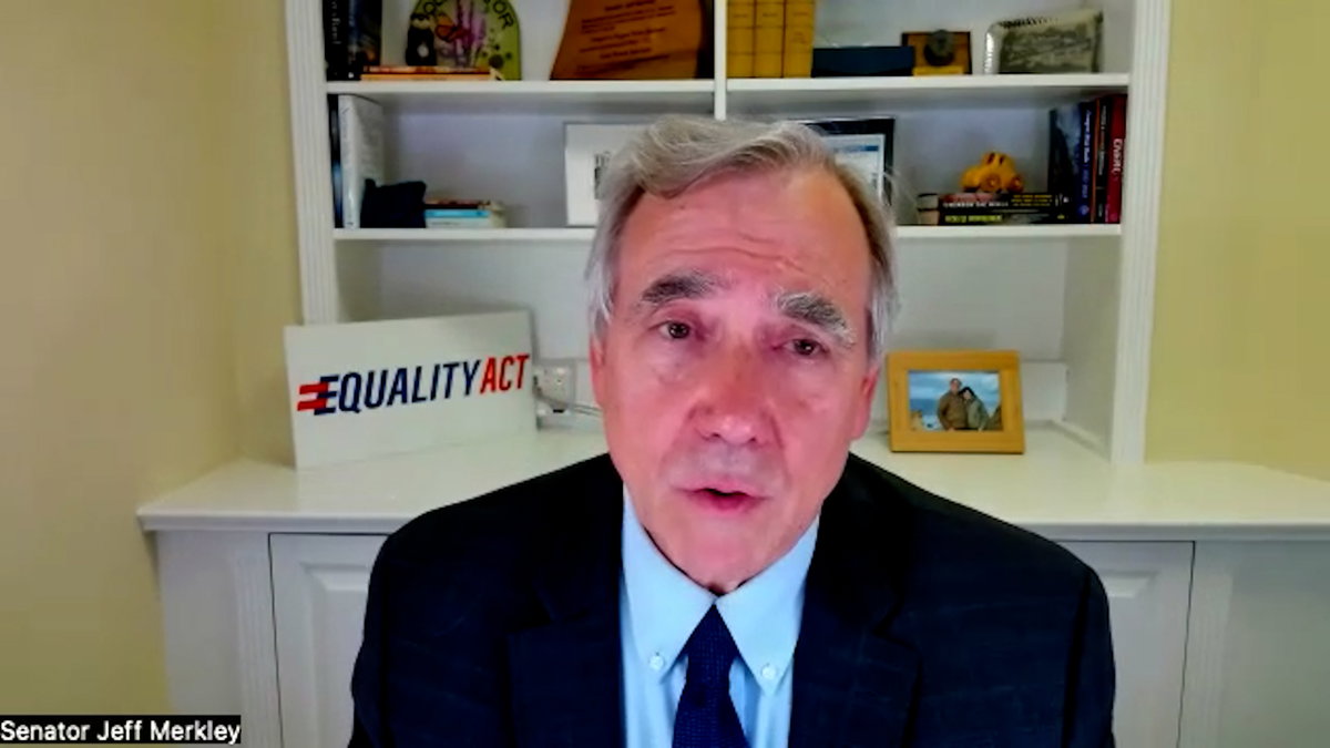 Senator Merkley discusses new aviation safety bill