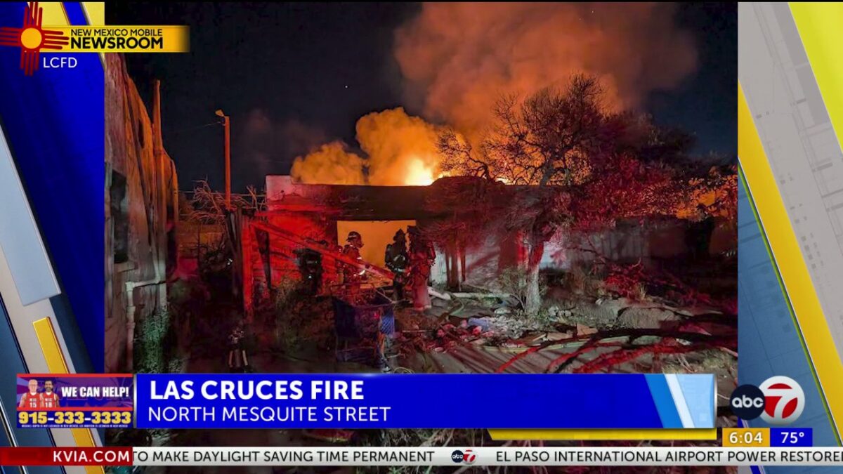 Las Cruces firefighters extinguish fire on N Mesquite Street
