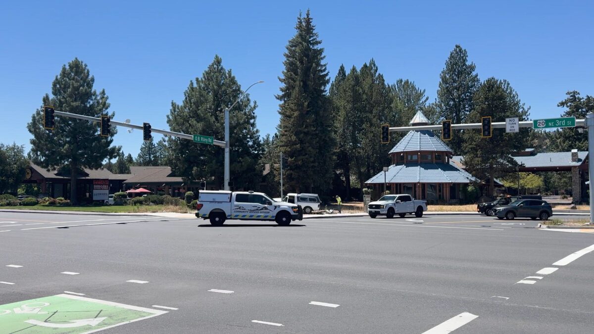 Vehicle crashes into electrical box in NE Bend