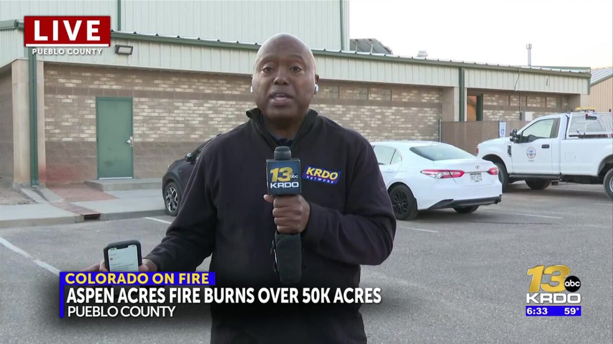 More evacuees arrive at Pueblo County shelter as authorities announce new evacuations in the ‘Aspen Acres’ wildfire