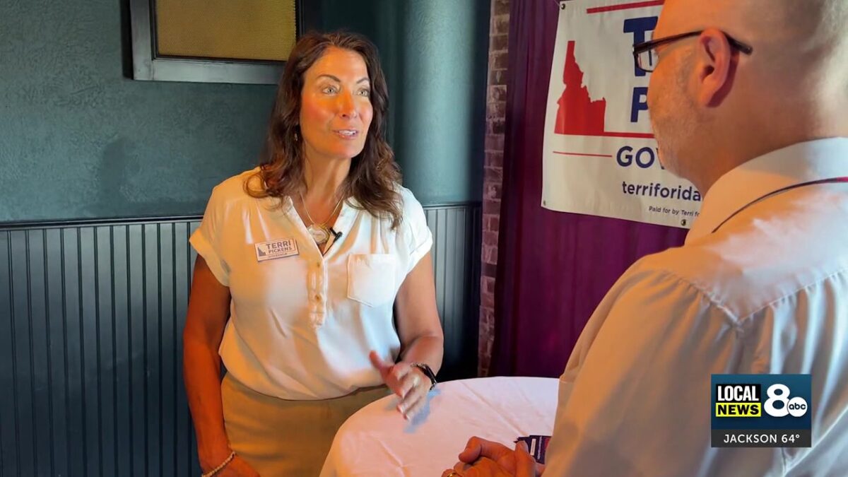 Democratic gubernatorial candidate Terri Pickens campaigns in East Idaho