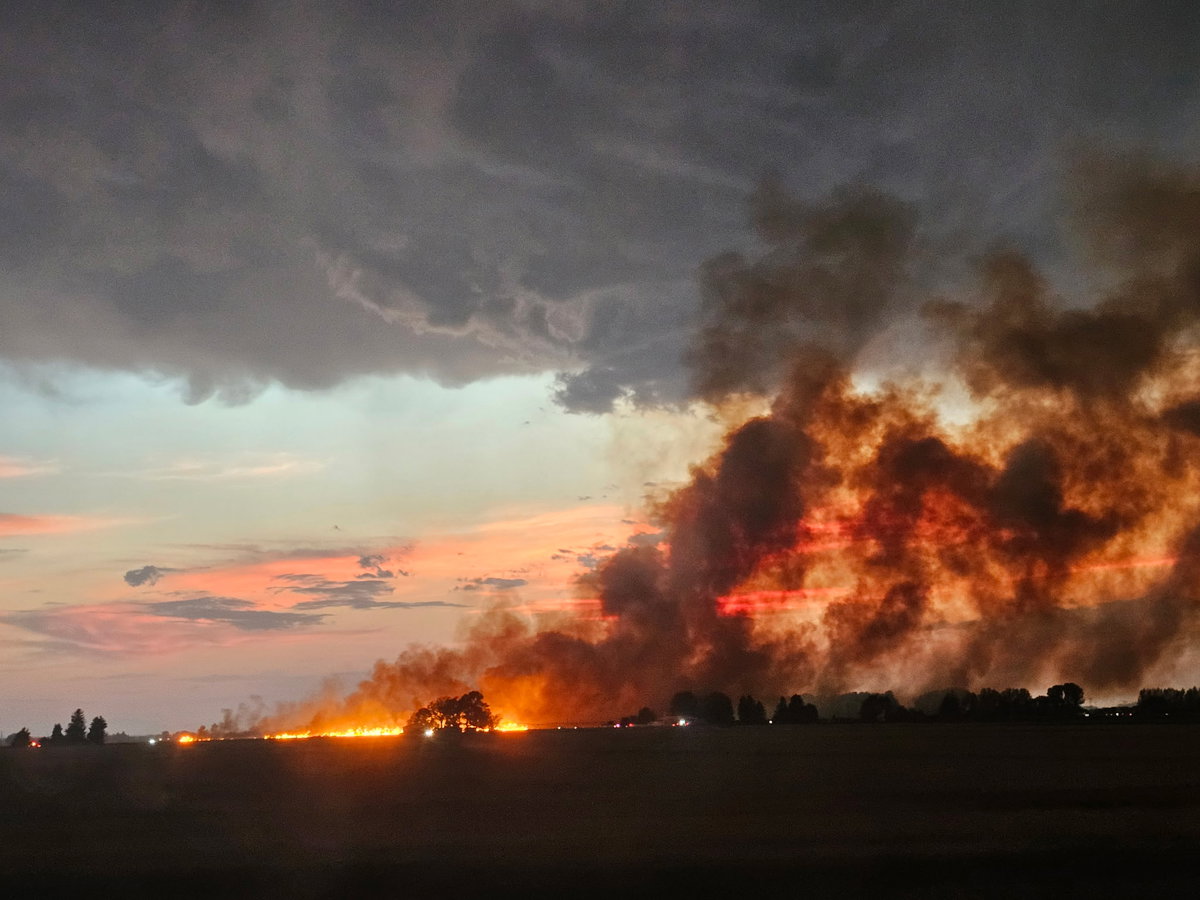 Lightning-caused grain fire north of Idaho Falls fully contained