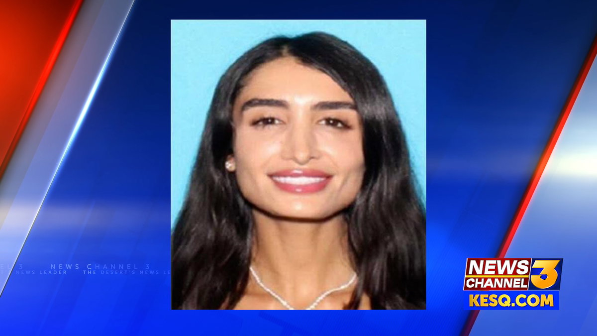 Model charged with scamming victims held without bail