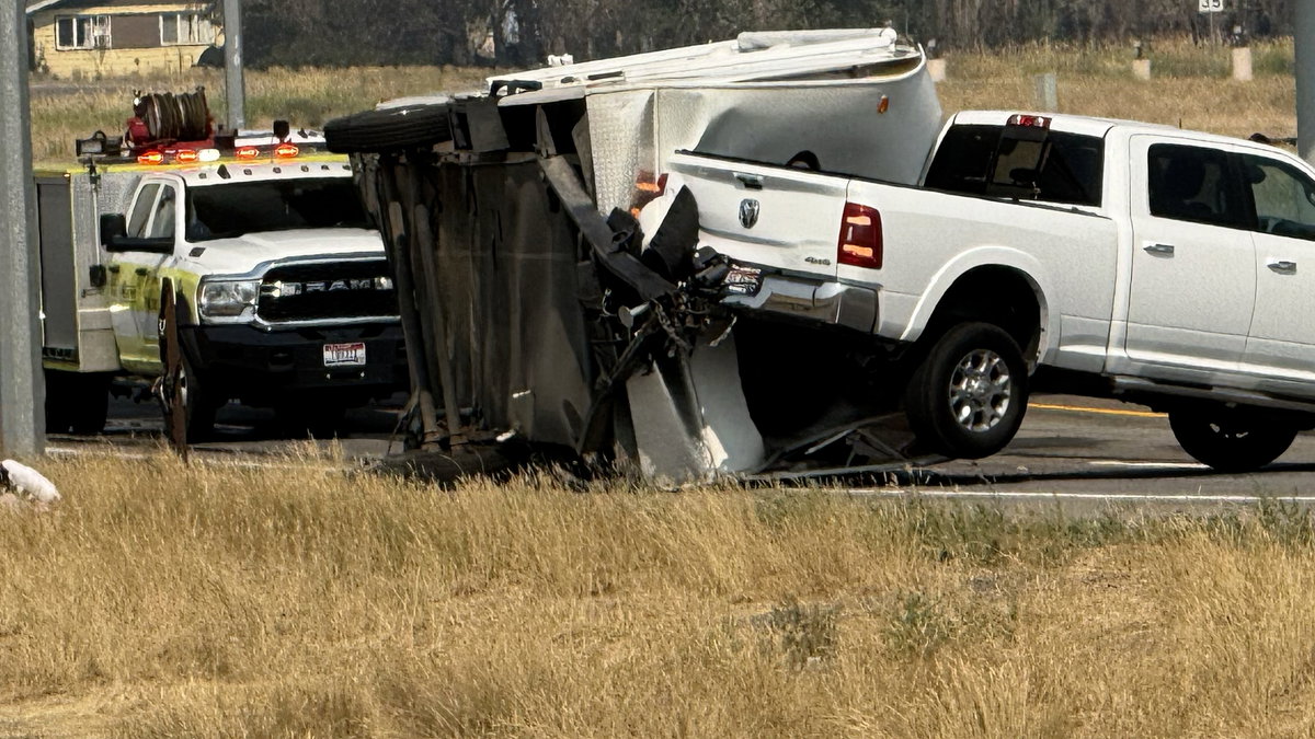 Crash blocks right lane on US-20 near County Line Road