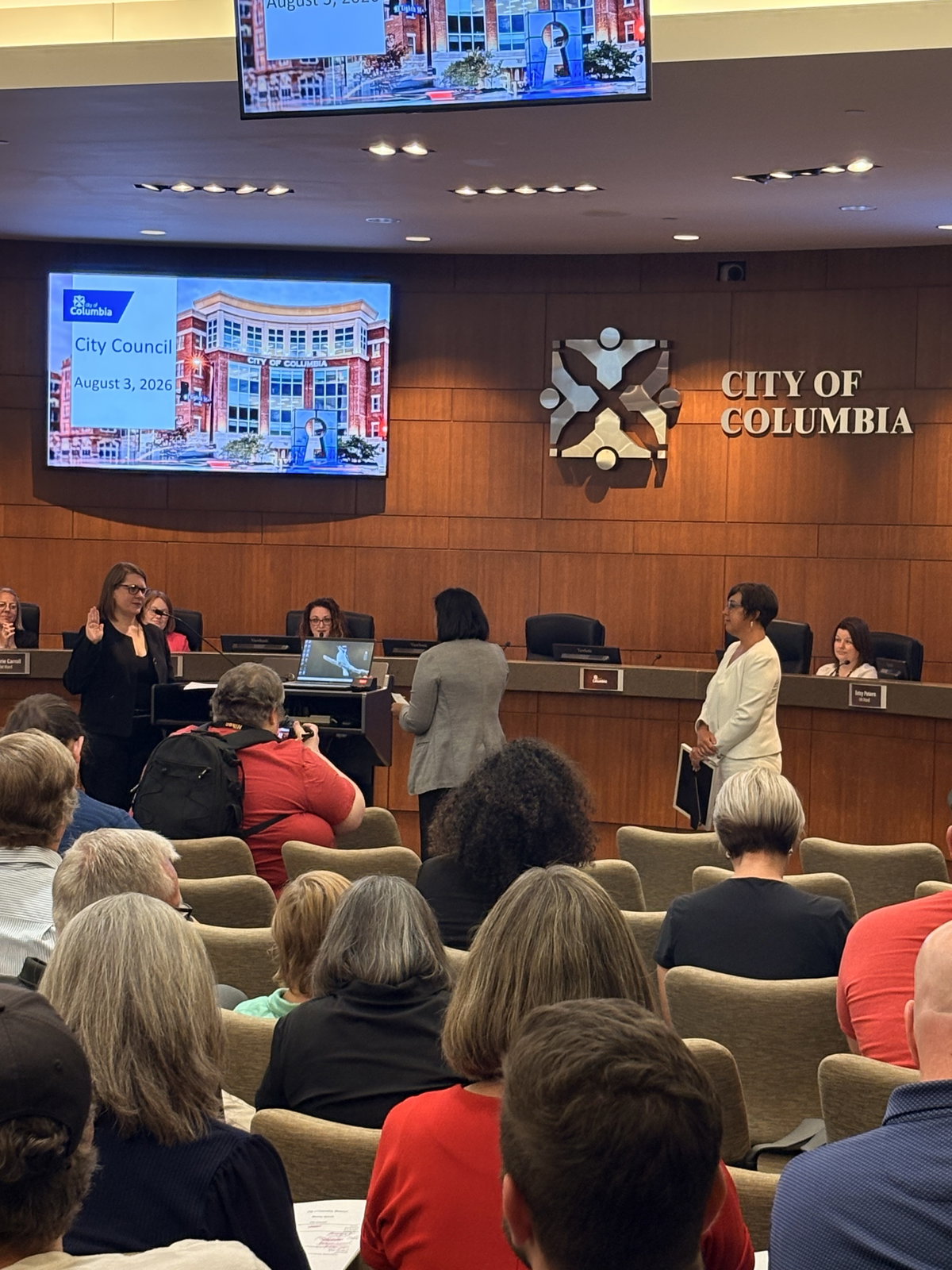 Sharon Jones sworn in to Columbia City Council; marks city’s first all-female council