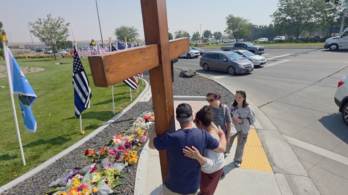 Dan Beazley drove 27 hours from Michigan to be there — not just to see a crime scene