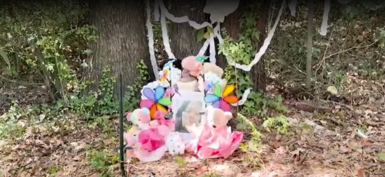 The makeshift memorial is located near the exact spot where authorities discovered Fortune's remains. A photo of Fortune