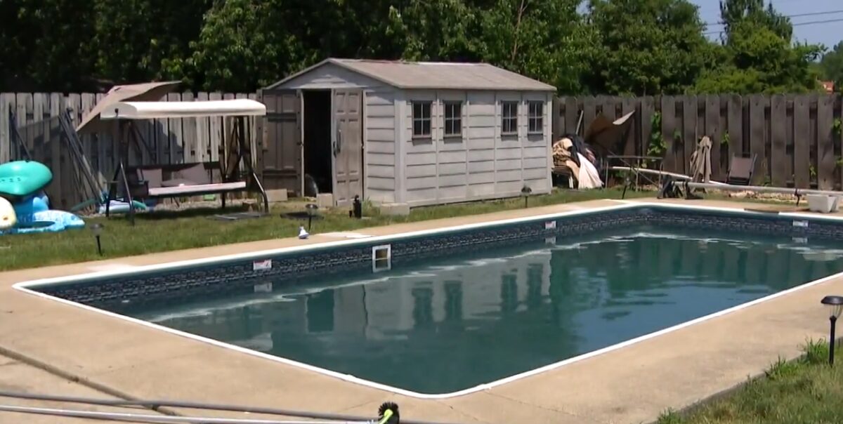 Venus Scott is one of more than a dozen homeowners who said they were taken by the same man using different names. The pattern goes back more than a decade.
