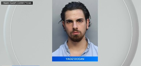 A Good Samaritan helped detain a man accused of attempting to steal expensive jewelry from a woman in Brickell on Thursday
