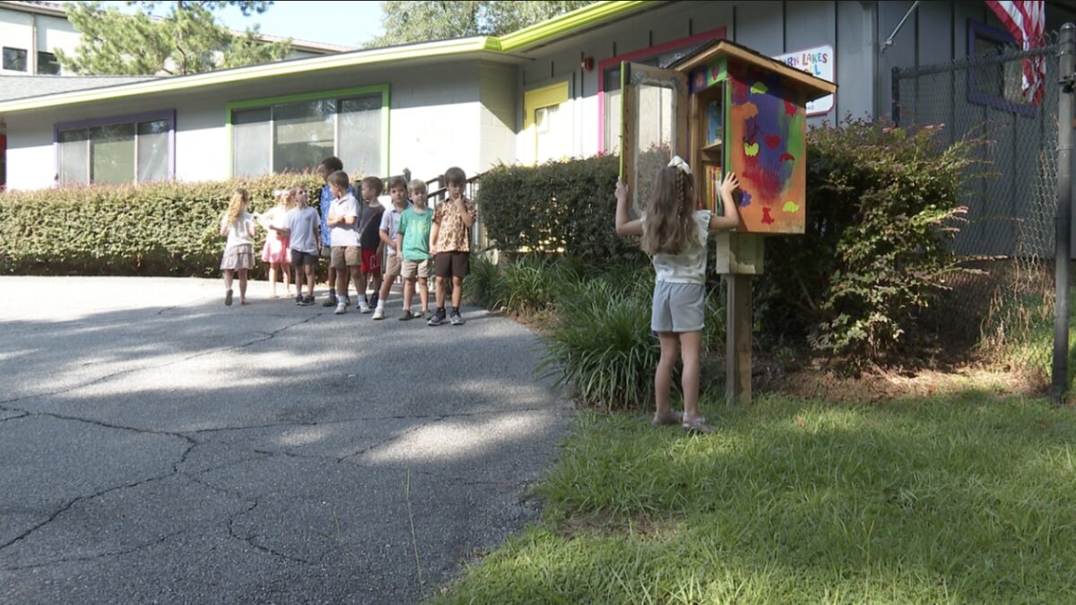 A “little free library” built by preschoolers at Killearn Lakes Preschool is full again after someone stole more than 50 books and threw them in a dumpster just a week after it was installed.