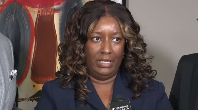 Cassandra Barksdale says a testing mixup led to her believing she had an aggressive form of uterine cancer and only a few years to live.