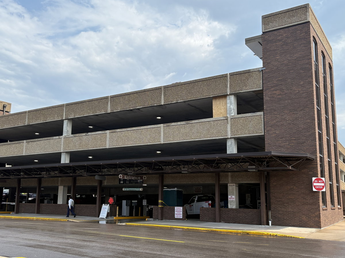 Eighth and Walnut parking garage to reopen Monday