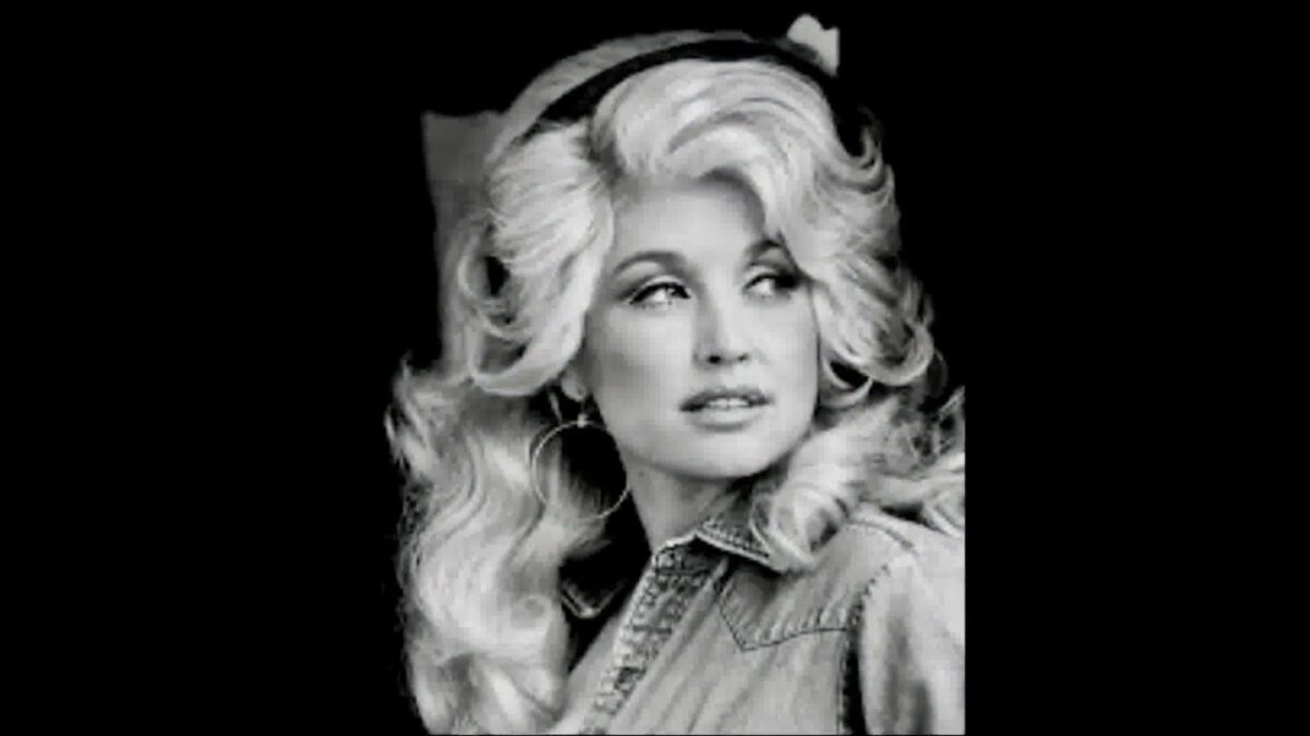 Dolly Parton Fans Mourn Music Legend