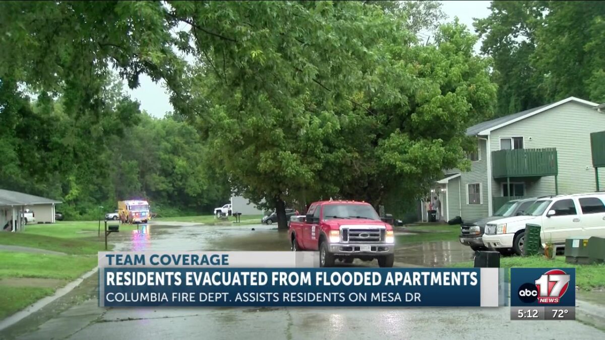 Columbia firefighters ‘evacuating anyone who wants to be evacuated’ as flood waters rise on Mesa Drive