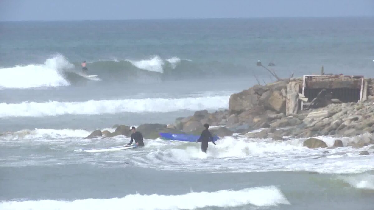 Dangerous Waves Return to Central Coast Despite Hurricane Switching Directions