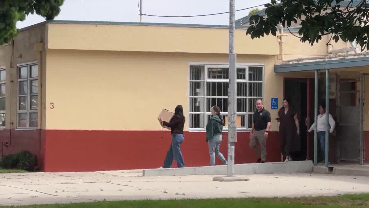 Oxnard School District Removes Chavez Mural