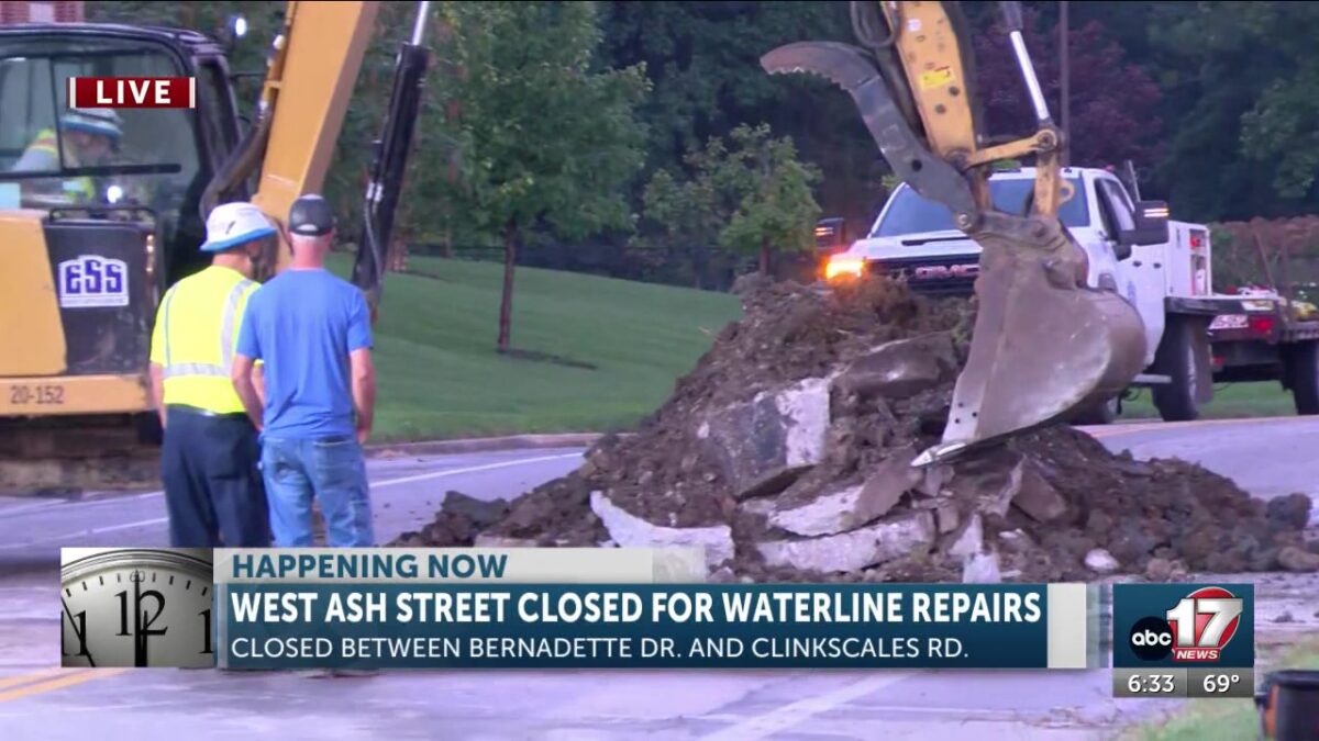 Emergency water line repairs close West Ash Street in Columbia