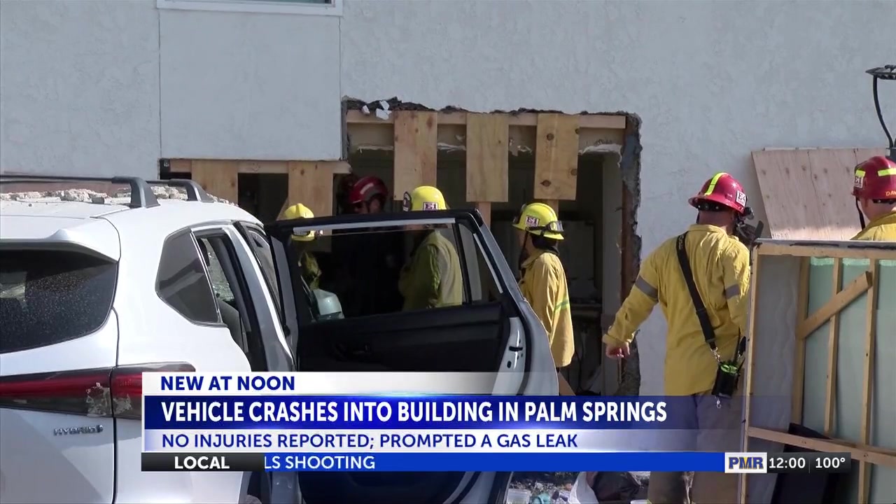 Vehicle crashes into building in Palm Springs