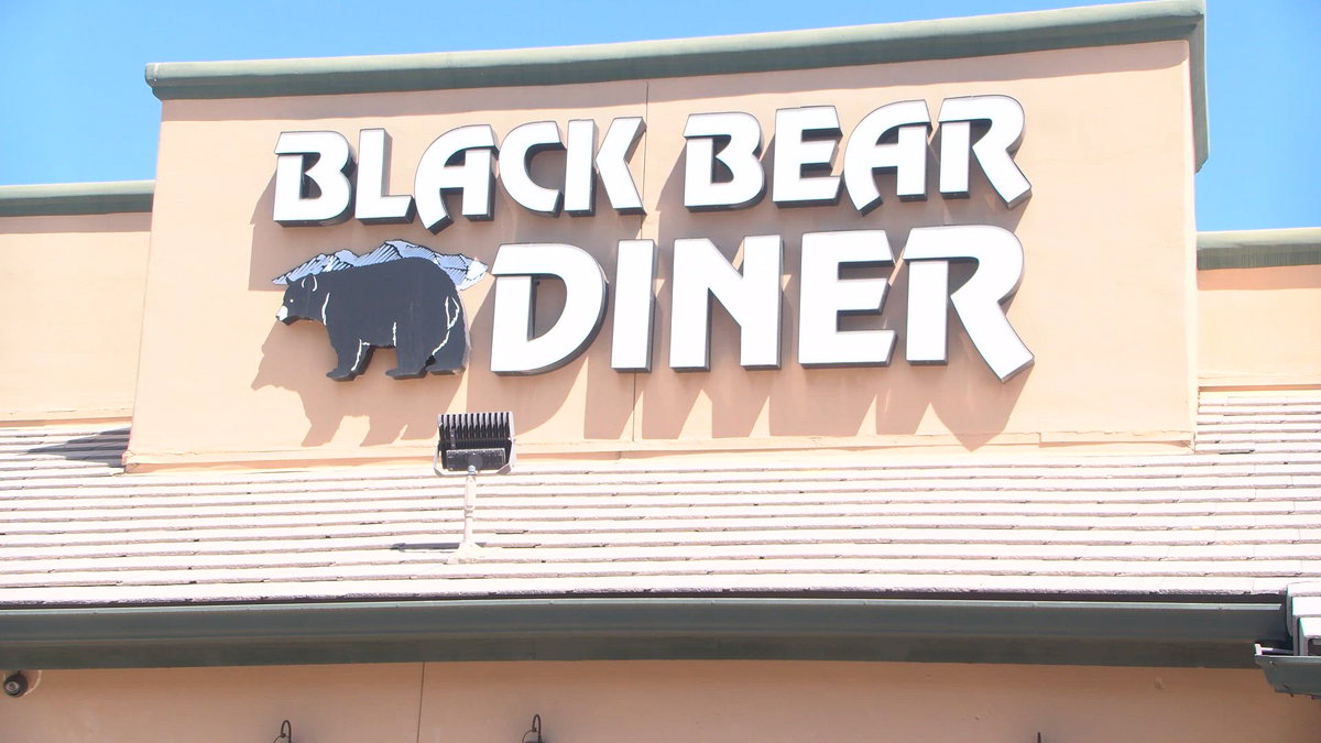 Black Bear Diner holds partners with K9 OPS for fundraiser