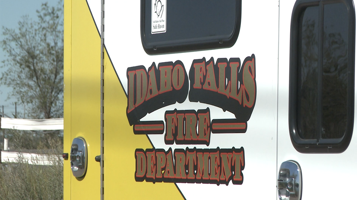 Idaho Falls resident hospitalized after firefighters pull them from burning home