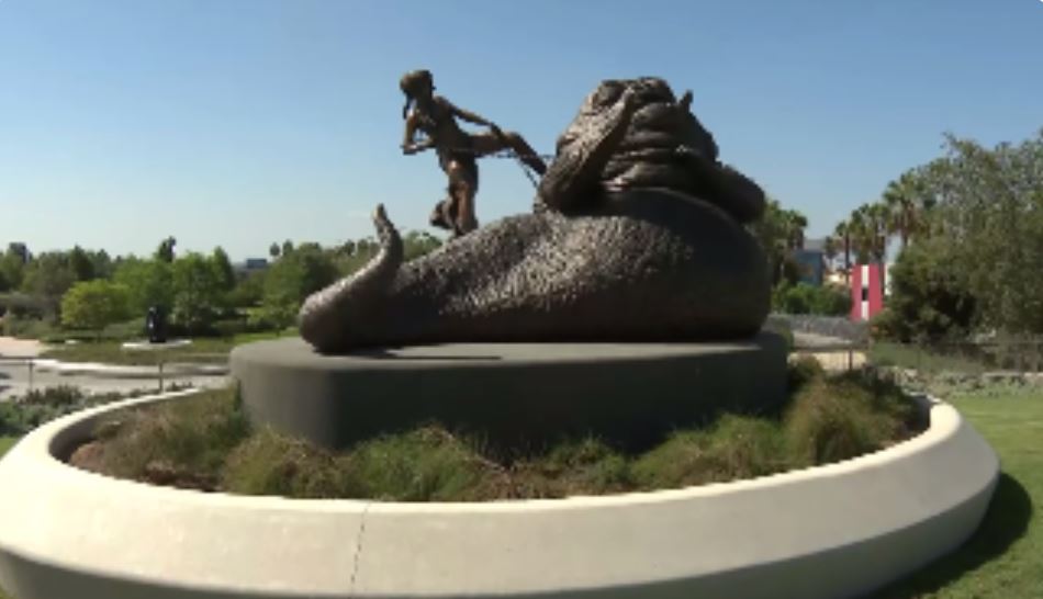 The Hutt Slayer statue at the Lucas Museum of Narrative Art