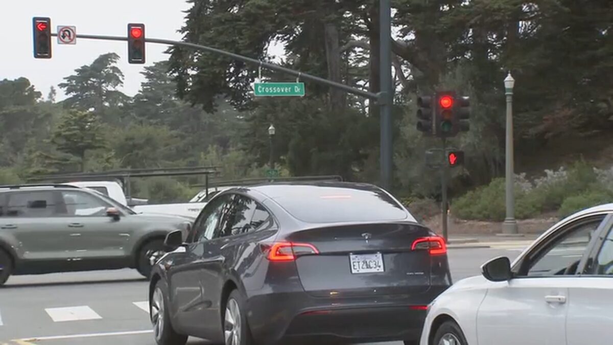 A baby girl was born Saturday afternoon on the side of the road in Golden Gate Park after her parents became stuck in heavy traffic while heading to the hospital.