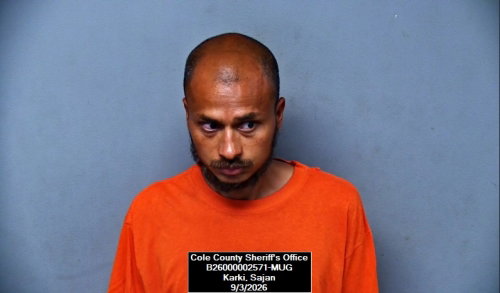 Man accused of stealing from vehicles in Jefferson City