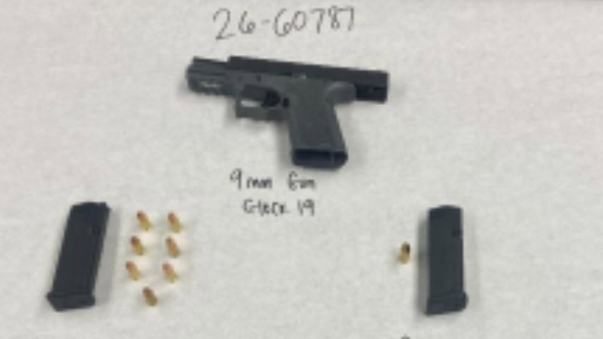 Ventura Police arrest man for firearm possession