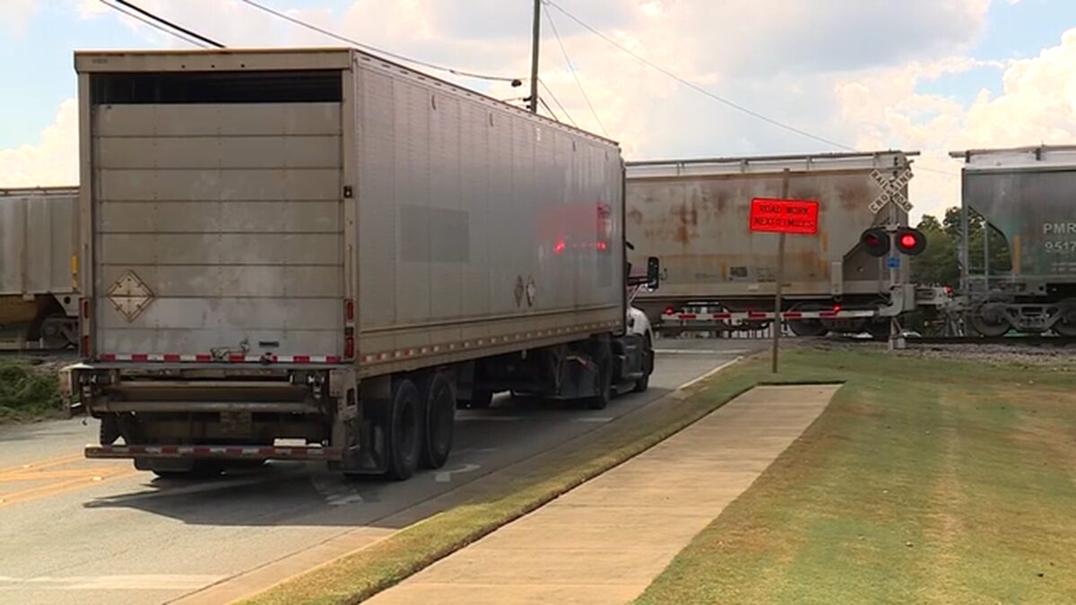 Frustration is growing among drivers and emergency responders in Calera