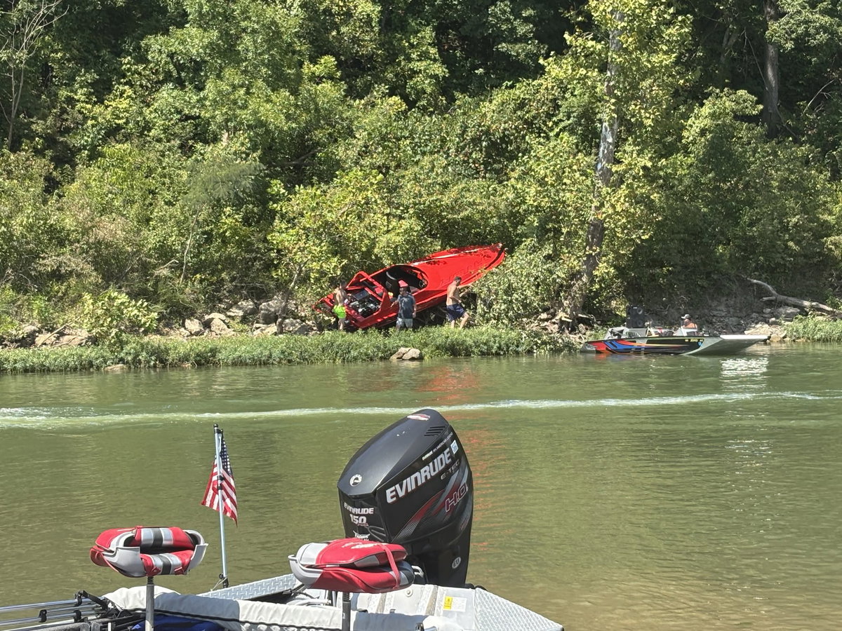 Boaters not seriously injured after Gasconade River crash