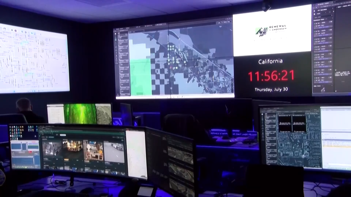 Palm Springs Police to offer more tours of intelligence center