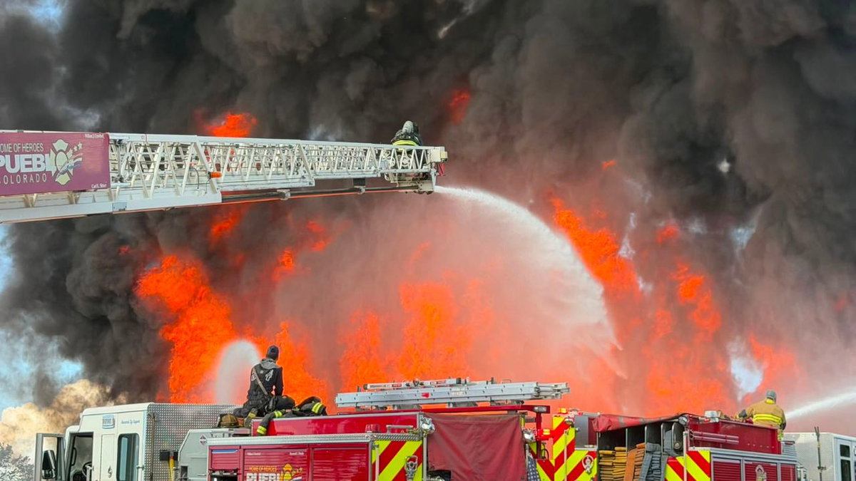 Large fire burns railroad ties in Midtown Pueblo