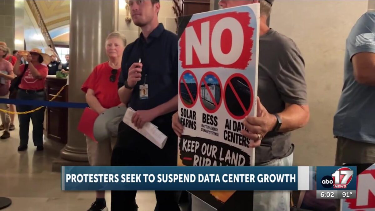 Hundreds of Missourians rally for pause of data center development