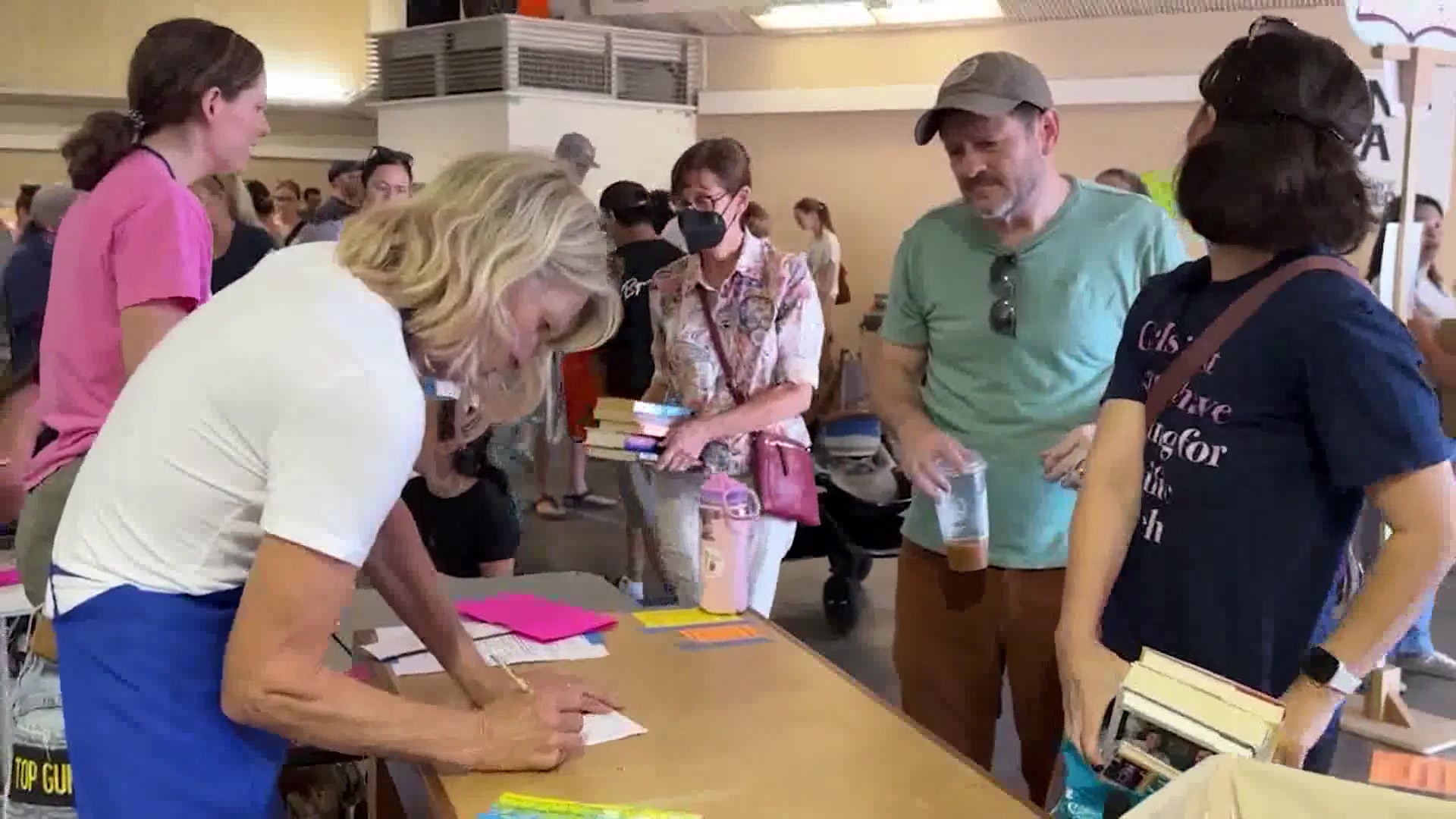 Book Sale benefits Planned Parenthood